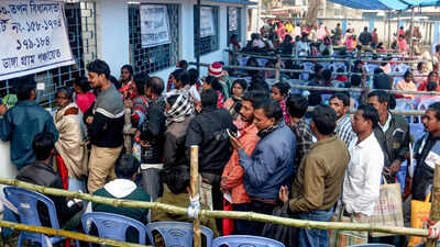 72 hours before Supreme Court deadline, no addition in West Bengal rolls | India News