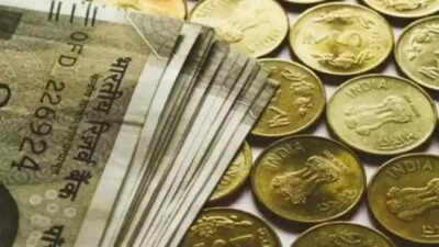 Rupee regains 92 levels, closes 27 paise higher