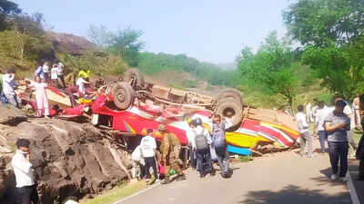 7 dead, several injured as bus falls into gorge in J&K’s Udhampur | Jammu News