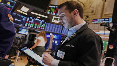 US stocks today: Wall Street inches higher as markets eye ceasefire deadline; Dow jumps 300 points, S&P 500 remains flat