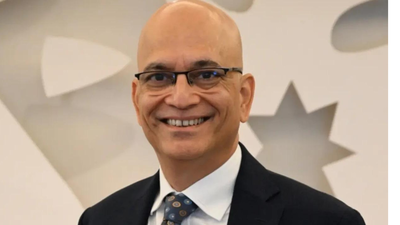 Infosys names Nitin Paranjpe vice chairman; Nilekani says no chairman transition planned