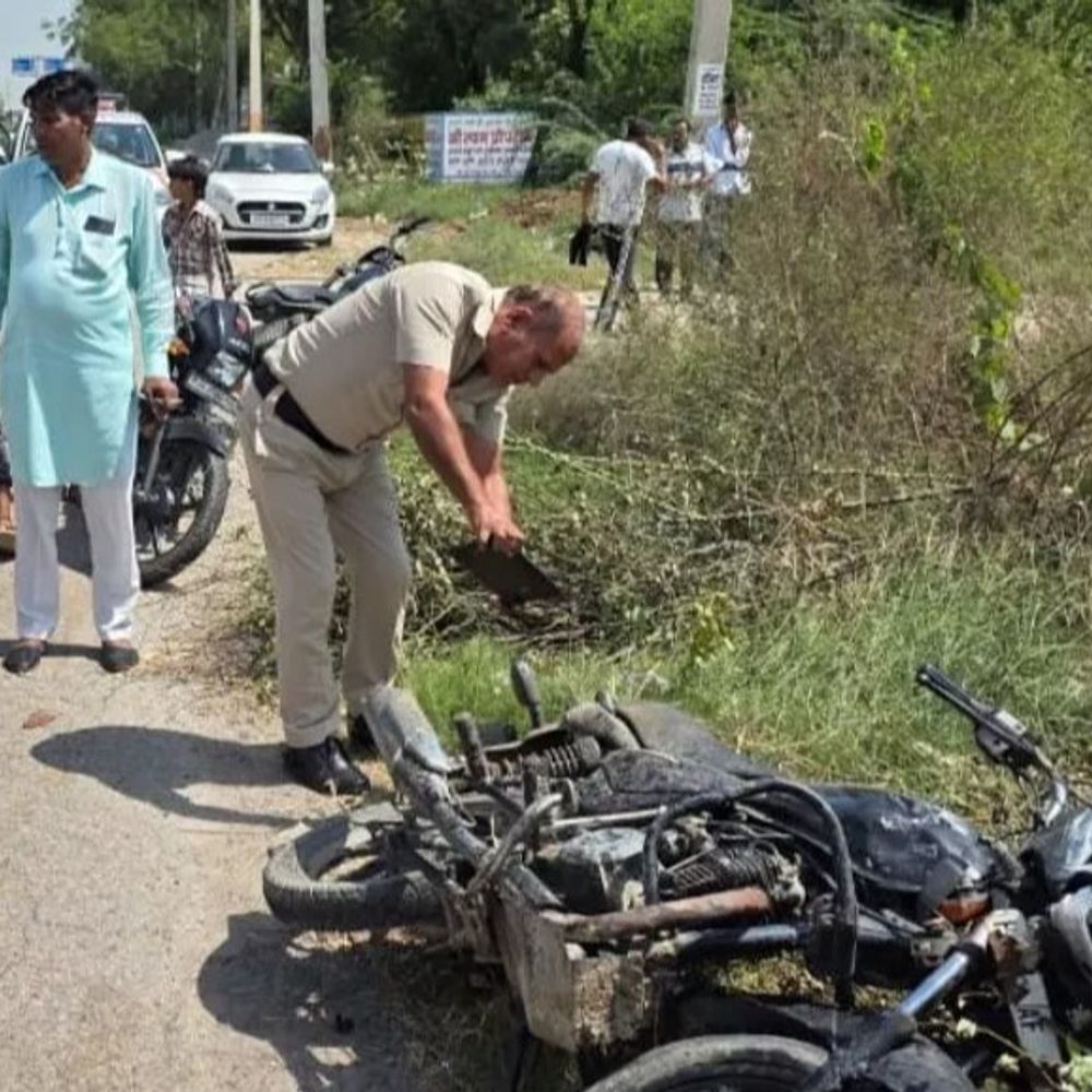 करनाल में कैंटर की टक्कर से युवक की मौत:पिता को लेने जा रहा था बेटा, तेज रफ्तार व लापरवाही बनी हादसे की वजह