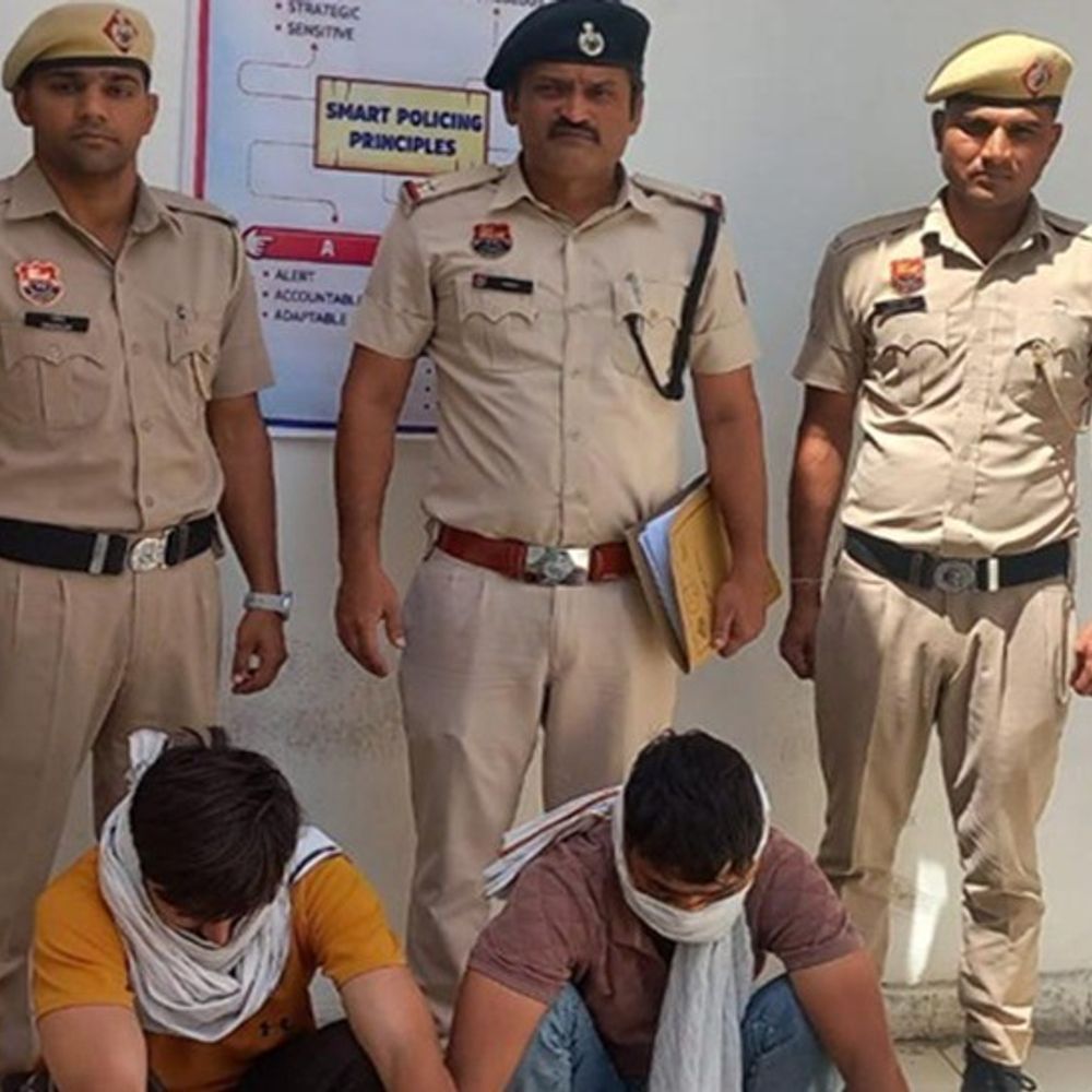 सोनीपत में अंतरराज्यीय गिरोह के दो सदस्य दबोचे:फोन हैक कर लाखों की ठगी की; पुलिस ने राजस्थान से की गिरफ्तारी