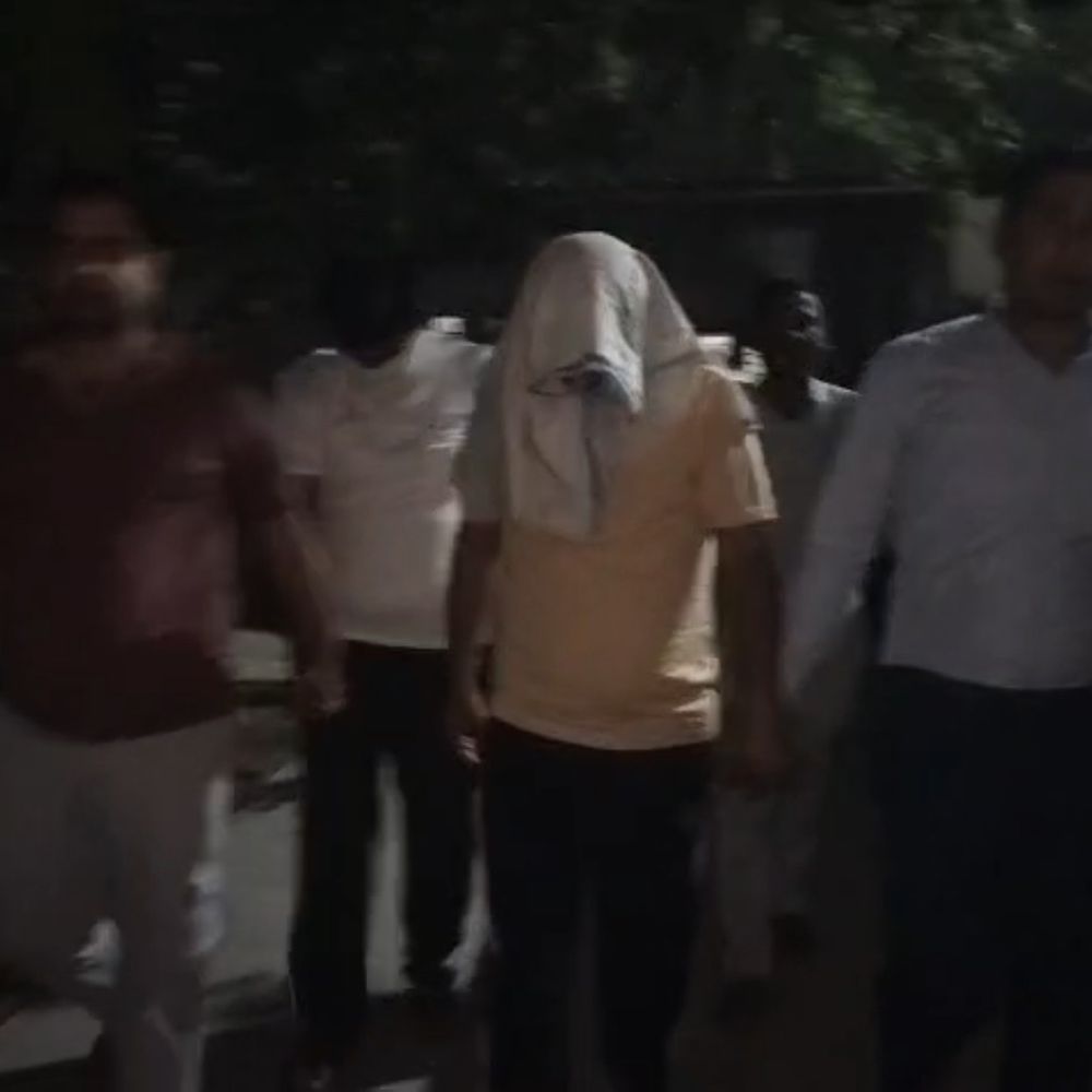 नूंह में कृषि अधिकारी और सुपरवाइजर रिश्वत लेते गिरफ्तार:फसल खराबी सर्वे रिपोर्ट बनाने के एवज में मांगे रुपए , ACB ने रंगे हाथों पकड़ा