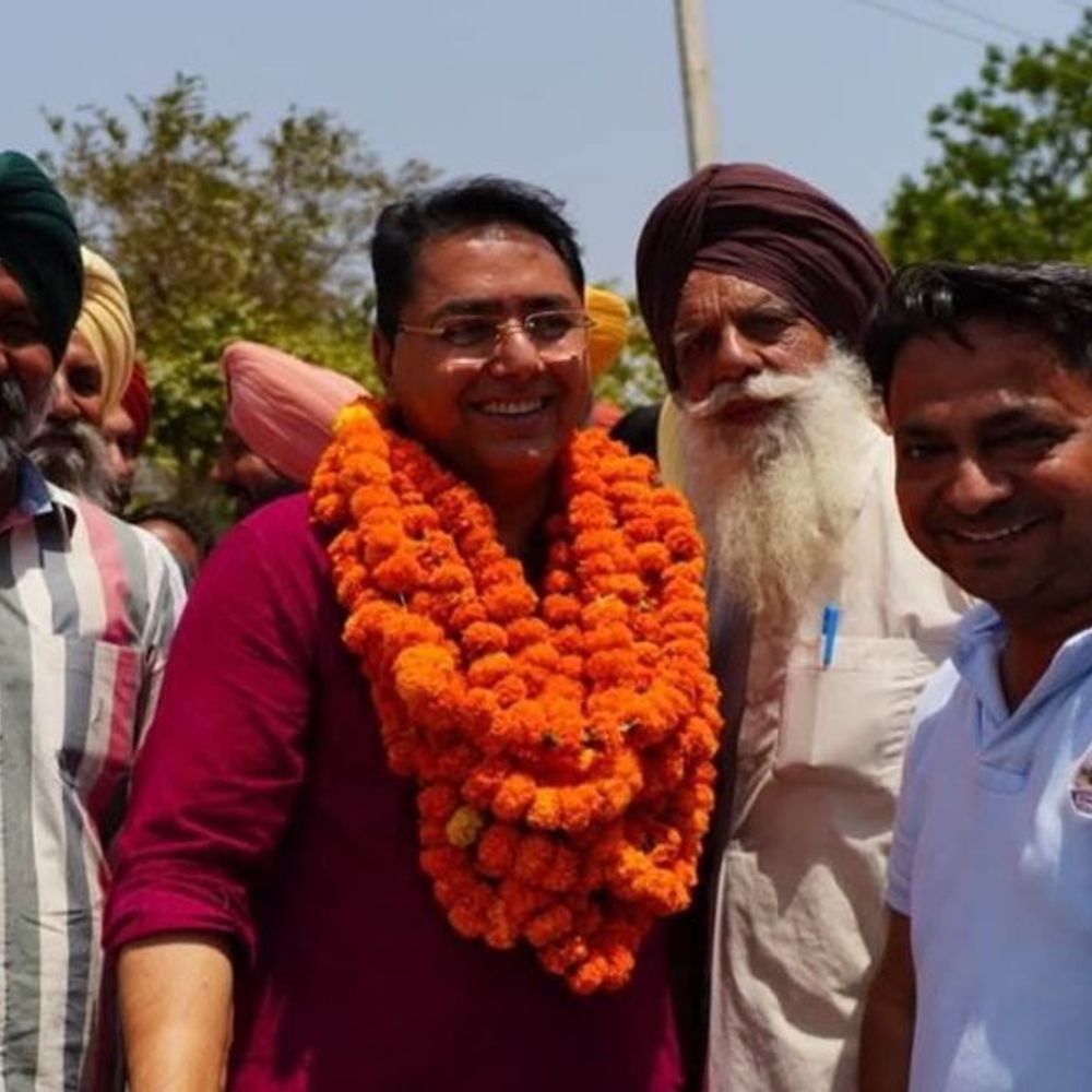 भाजपा में शामिल AAP सांसदों पर कार्रवाई की मांग:पंजाब सरकार में मंत्री अमन अरोड़ा बोले- सदस्यता रद्द करवाने के लिए उठाएंगे कदम