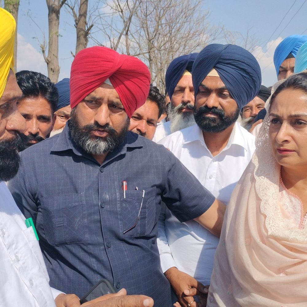 बठिंडा में सांसद हरसिमरत और आप MLA में बहस:बादल बोलीं-100% नुकसान पर 100% मुआवजा दो, विधायक बोले- आकलन जारी