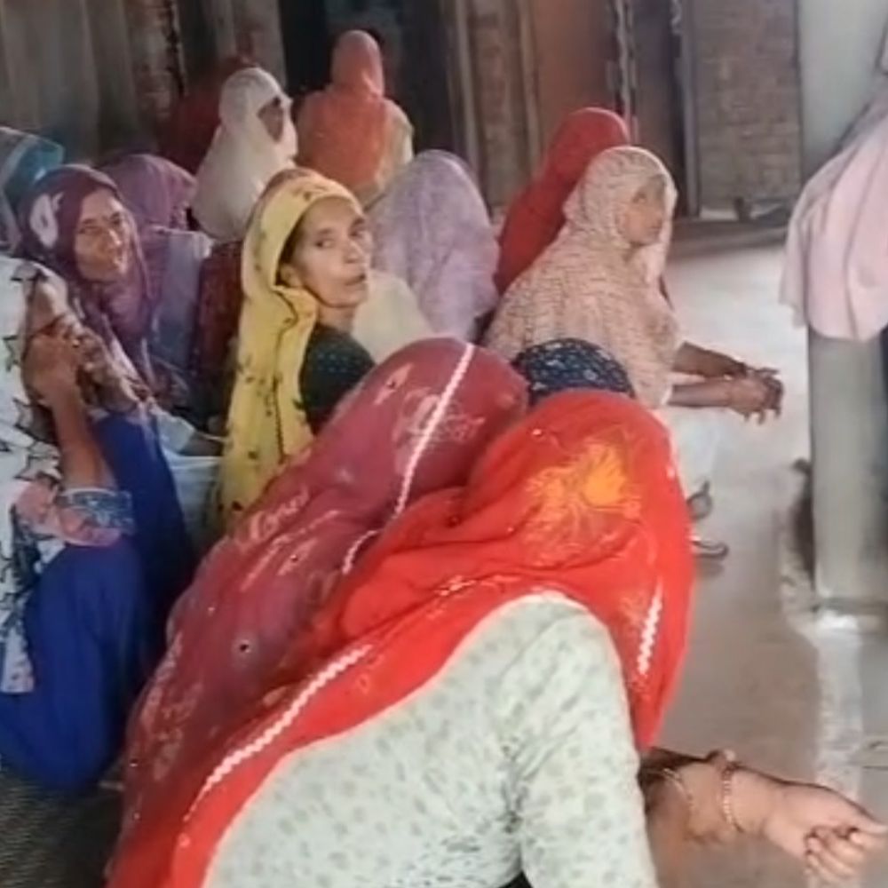 मेरठ में तेज रफ्तार थार की टक्कर:युवक की मौत, अज्ञात महिला गंभीर रूप से घायल