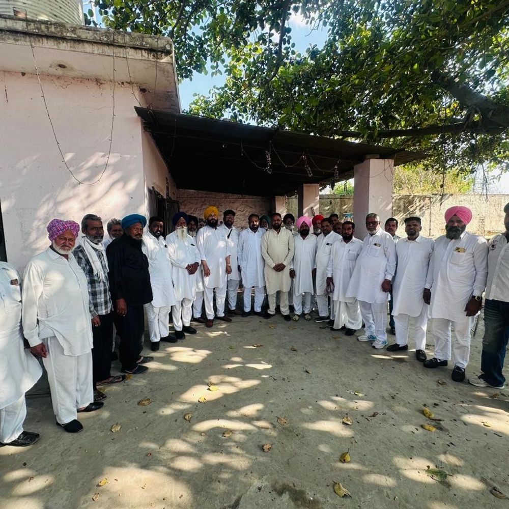 लुधियाना में पल्लेदार यूनियनों ने दी काम बंद की चेतावनी:मांगों को लेकर किया प्रदर्शन, 16 अप्रैल से काम ठप करने का ऐलान