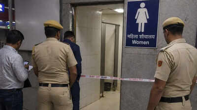 Man found hanging inside women’s washroom at Delhi’s Inderlok Metro station | Delhi News