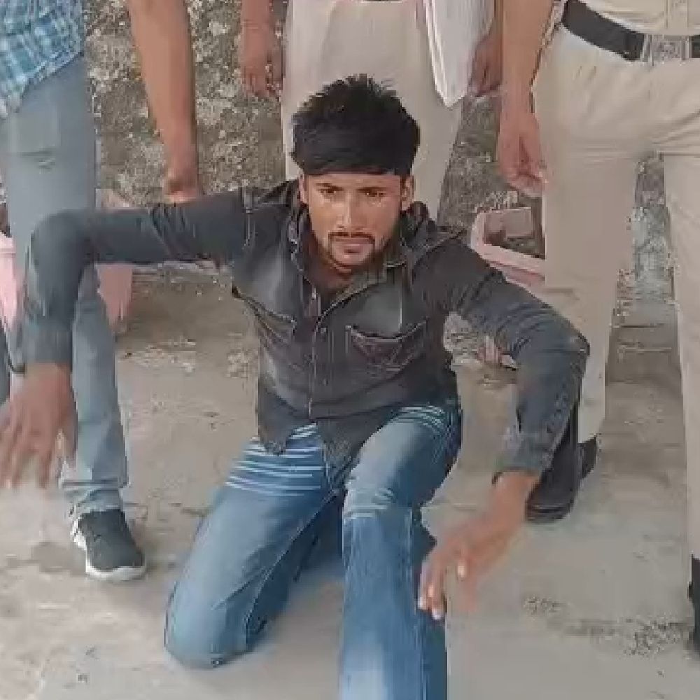 नूंह में रैपिडो ड्राइवरों संग मिलकर धोखाधड़ी करने वाला गिरफ्तार:पुलिस को देख भागने की कोशिश; मोबाइल में मिले डिजिटल साक्ष्य