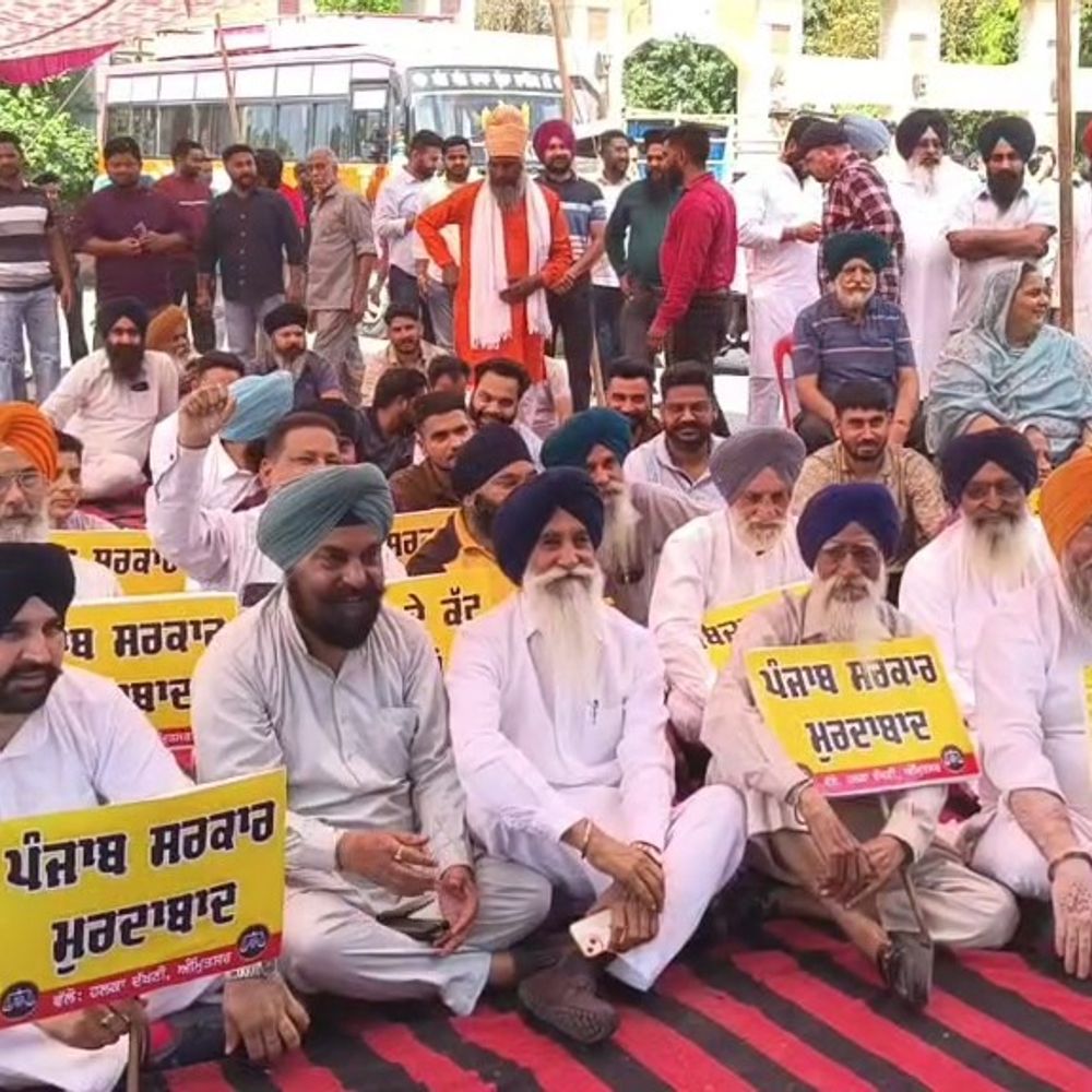 अमृतसर में बिजली संकट को लेकर अकाली का प्रदर्शन:शहरी प्रधान पहलवान बोले- बिजली कटौती से जनजीवन प्रभावित, बच्चों की पढ़ाई पर असर