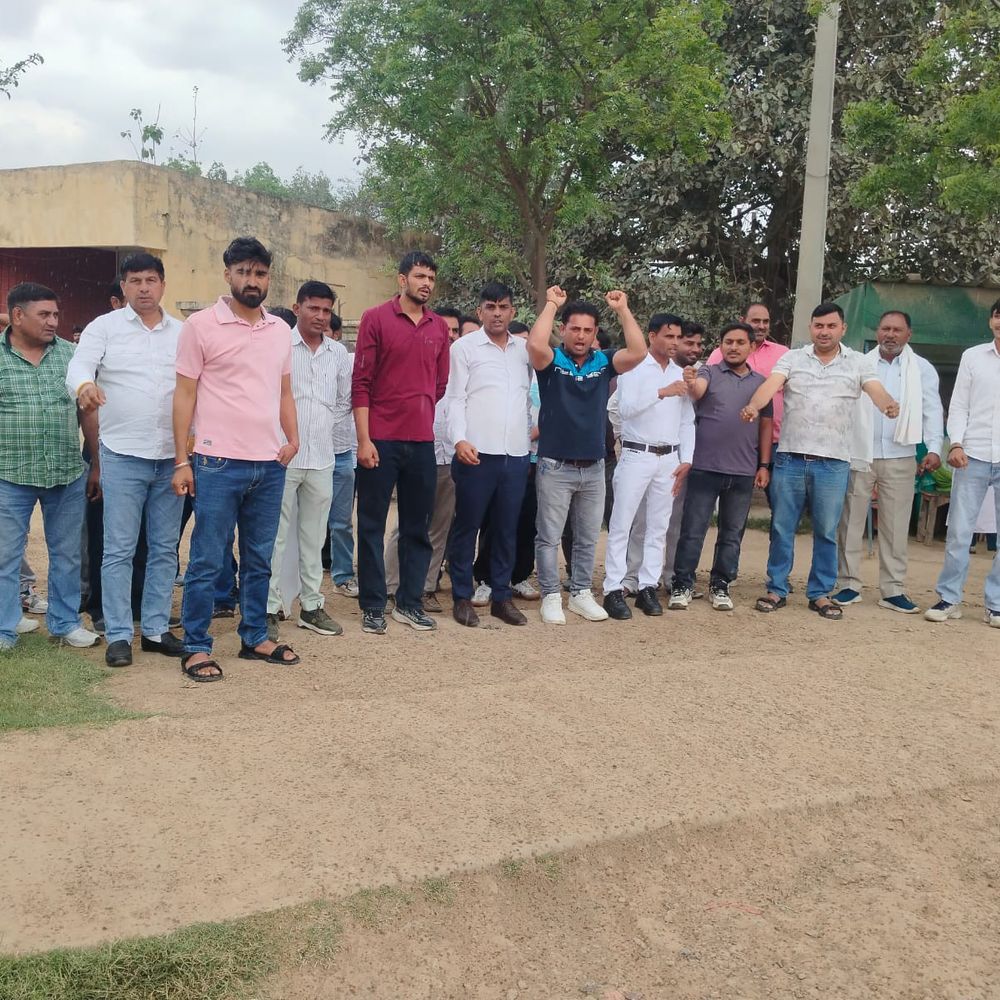 राजौंद में बिजली कर्मियों ने की गेट मीटिंग:समाधान न होने पर निगम-सरकार के खिलाफ प्रदर्शन; आंदोलन तेज करने की चेतावनी