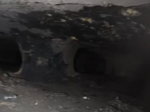 सुरंग बनाकर करते थे कोयल चोरी:गिरिडीह में एक्शन में आया प्रबंधन, पुलिस देखते ही भागे तस्कर, एक दर्जन बाइक्स जब्त