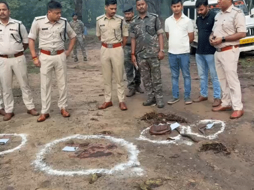 झारखंड के रामगढ़ में सुबह-सुबह एनकाउंटर:मुठभेड़ में राहुल दुबे गैंग का सनी सिंह घायल, दो देसी पिस्तौल, मोबाइल और बैग बरामद