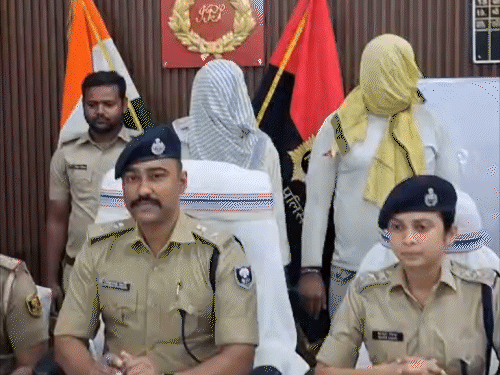 ढाबे में टोकन सिस्टम से चलता था सेक्स रेकैट:मुजफ्फरपुर में रजिस्टर में हिसाब मेंटेन करता था मैनेजर; 2 महिला अरेस्ट