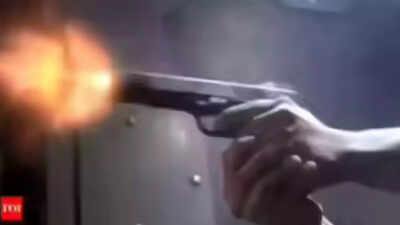 Youth opens fire, nabbed after chase by cop in Delhi’s Trilokpuri | Delhi News