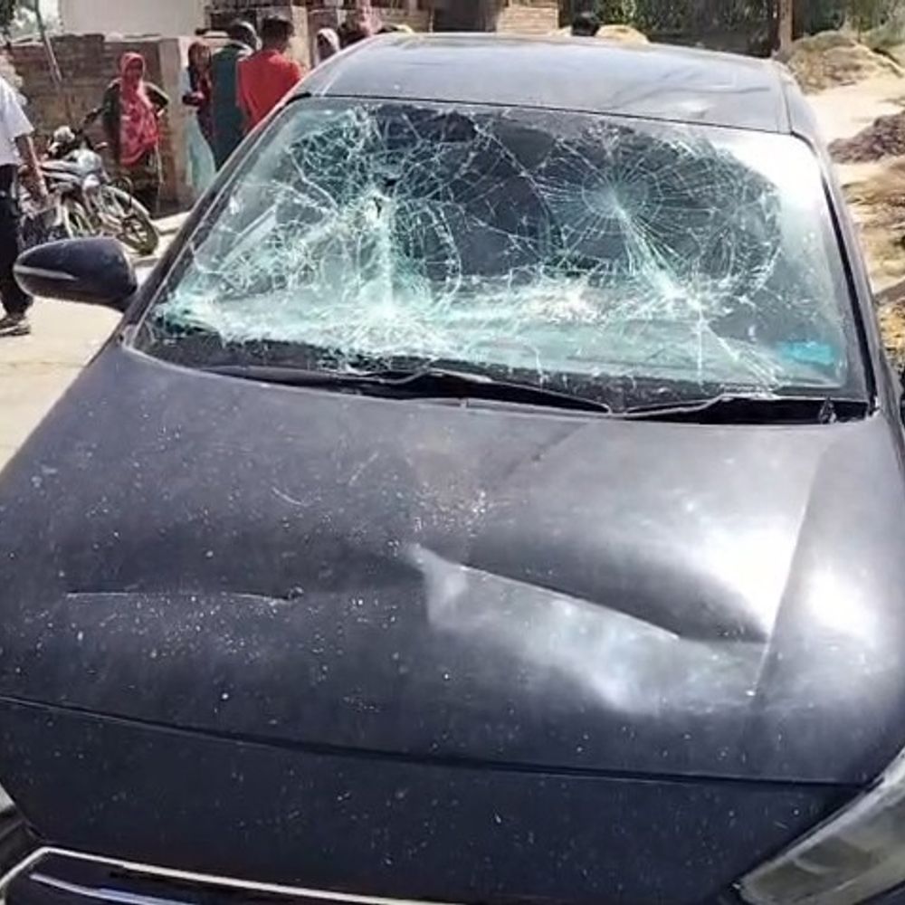 फाजिल्का में मोबाइल को लेकर चली गोली, मां-बेटा घायल:महिला से अवैध संबंधों को लेकर विवाद, पति की तोड़ी कार, पुलिस जांच में जुटी