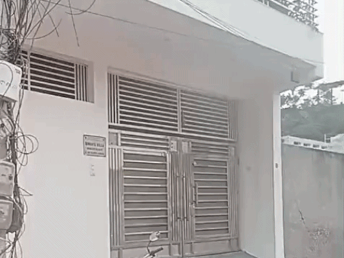 बच्ची का मर्डर कर मां ने खुद का गला काटा:गुरुग्राम में पति से झगड़ा हुआ; गोद में खेल रही थी ढाई साल की बेटी