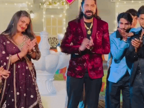 हरियाणवी एक्ट्रेस दिव्यांका का सिंगर KAY-D संग लास्ट सॉन्ग,VIDEO:शूटिंग पर 3 माह लेट पहुंची थीं, बोलीं-तबीयत ठीक नहीं रहती; 30 साल की उम्र में मौत