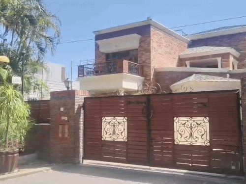 रियल एस्टेट कारोबारी के घर-ठिकानों पर ED की रेड:बैंक खातों से जुड़े दस्तावेज, इलेक्ट्रॉनिक डिवाइस जब्त, पंचकूला का 160 करोड़ का FD घोटाला