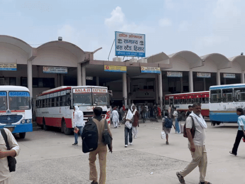 अब प्राइवेट बसों में भी मान्य होंगे फ्री पास:हरियाणा परिवहन आयुक्त ने जारी किए आदेश; रोडवेज की तर्ज पर देनी होगी सुविधा