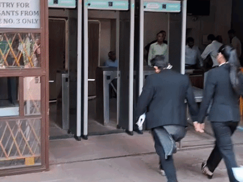 पहली पत्नी जिंदा तो दूसरी शादी नहीं होगी मान्य:हाईकोर्ट ने फैमिली पेंशन की मांग की खारिज; सेना अधिकारी से विवाह का किया दावा