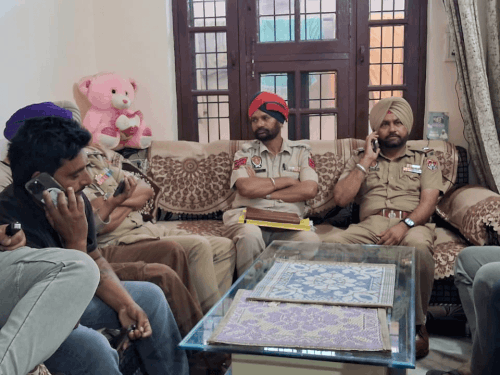 जालंधर के पचरंगा में घर पर अंधाधुंध फायरिंग:मोटरसाइकिल सवारों ने की फायरिंग, लड़की से जुड़ा बताया जा रहा विवाद