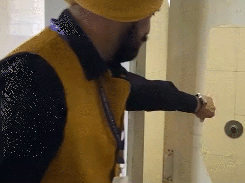 चंडीगढ़ के सरकारी स्कूल पहुंचा पंजाब ह्यूमंस राइट्स कमीशन:टॉयलेट्स में गंदगी, टूटे दरवाजे और फायर सेफ्टी फेल; औचक निरीक्षण में खुली पोल