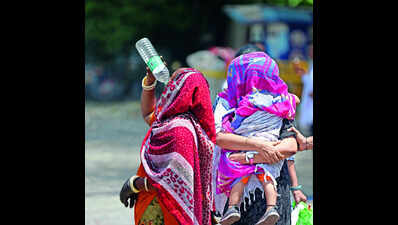 Delhi sees its hottest day of the year, heatwave warning for today and tomorrow | Delhi News