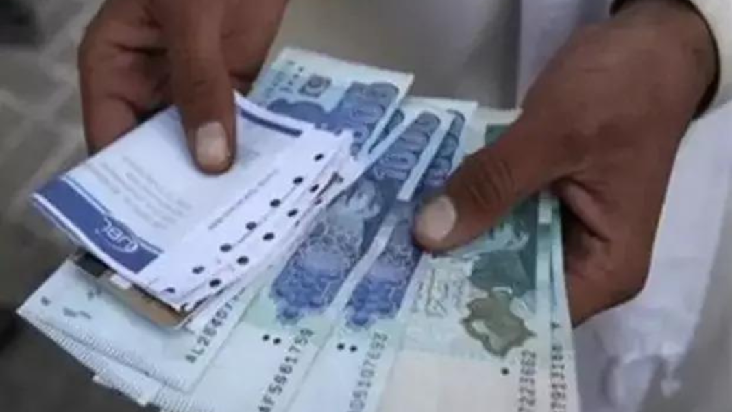 Pakistan Rupee: Pakistan rupee drops to record low as import restrictions ease