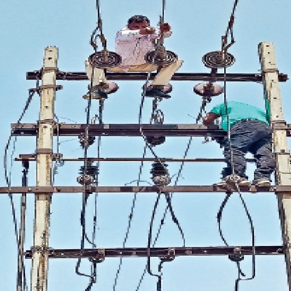 जालंधर में 3 दिन रहेगी बिजली कट:आज सुबह 10 से 3 बजे तक 29 एरिया में नहीं आएगी बिजली, पानी स्टोर कर रखें