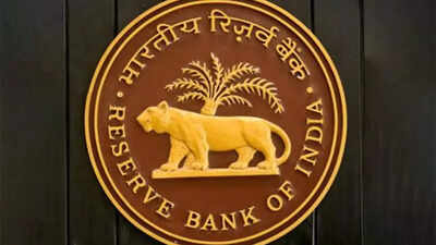 RBI MPC Expresses Concerns Over Growth and Inflation Amid Supply Chain Disruptions | India Business News
