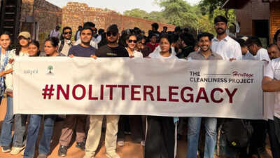 Cleanliness drive at Mehrauli Archaeological Park brings Delhiites together | Delhi News