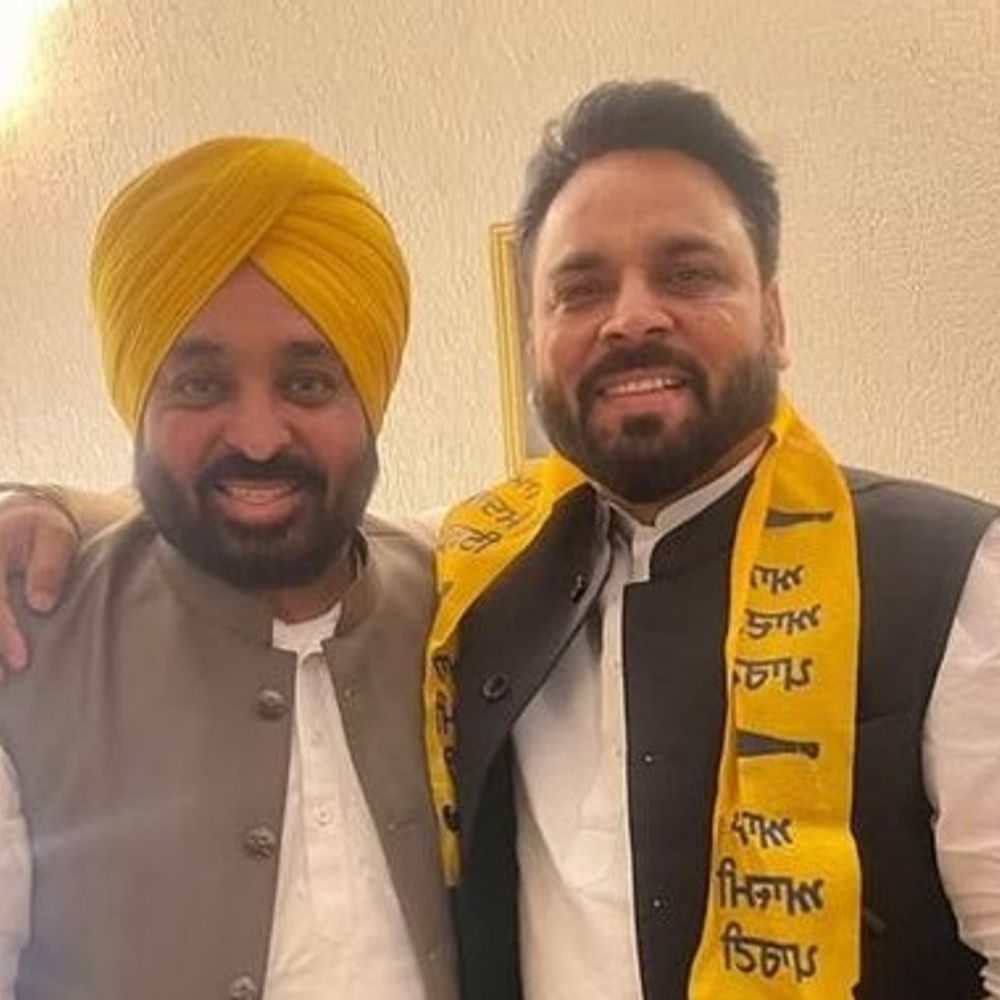 आप नेता सोनम सिंह ने हाईकोर्ट से वापस ली याचिका:धोखाधड़ी और ट्रेसपासिंग से जुड़ा है मामला, रसूख दिखाकर व्यापारी को धमकाया