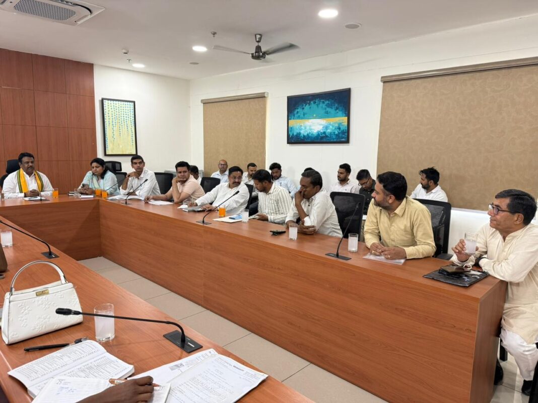 सिरसा नगर परिषद की आज दूसरी बार हाउस मीटिंग:पार्षदों ने शहर में सीवरेज-बिजली कटों का एजेंडा रखा, एसडीओ बोले-10 दिन में लगेगा टेंडर