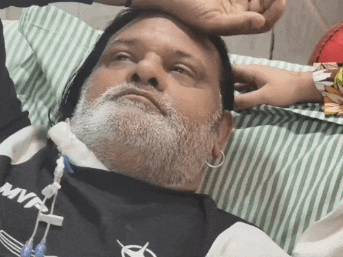 पंजाबी सूफी सिंगर ज्योति नूरां बोली-किसी की जान चली जाएगी:पिता का इलाज कंट्रोवर्सी में घिरा, परिवार बोला-नहीं कर रहीं हेल्प, QR जारी किया तो धमकाया