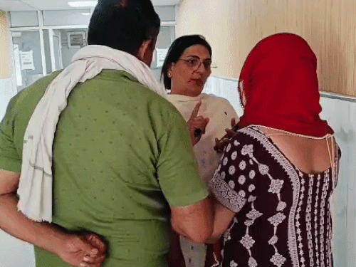 पानीपत में 11 वर्षीय बच्ची से नाबालिग ने रेप:पड़ोसी के घर स्कूल की कॉपी लेने गई, 2 घंटे बनाया बंधक; कपड़े से मुंह बांधा