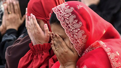 ‘There’s reason why women offer namaz at home,’ says SC judge | India News