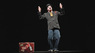 Theatre review: Vinay Pathak shines as a clown in Nothing Like Lear | Delhi News