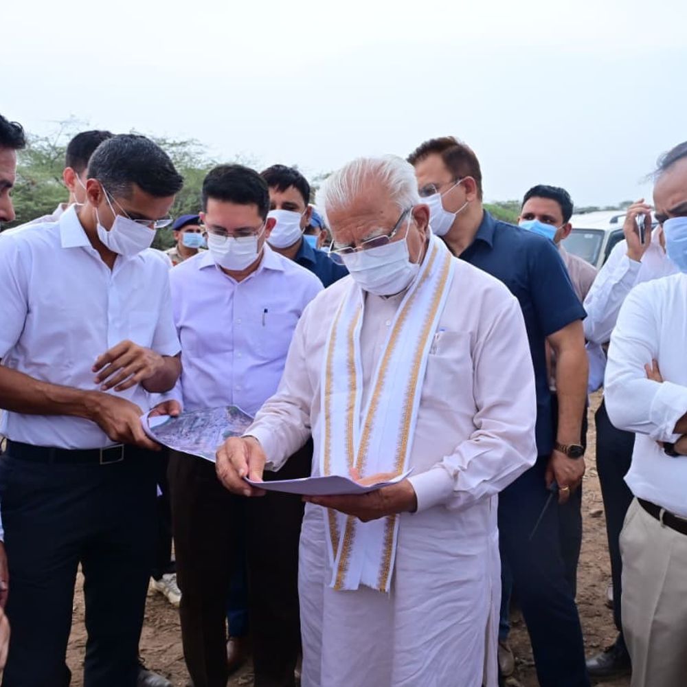 गुरुग्राम में लैंडफिल साइट पर पहुंचे केंद्रीय मंत्री:मनोहर लाल ने दिए कचरा निस्तारण प्रक्रिया तेज करने के निर्देश, बोले-रणनीति तैयार कर लागू करें