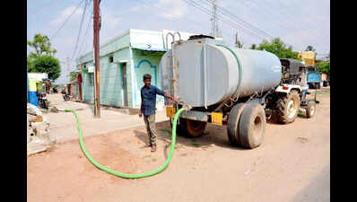 Govt to rollout borewell policy to ease water shortage | Delhi News