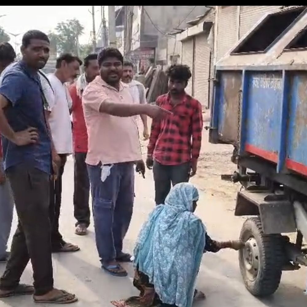 टोहाना में एजेंसी कर्मियों से भिड़े सफाई कर्मचारी:डोर-टू-डोर कूड़ा उठाने से रोका; वाहनों की हवा निकाली, फायर ब्रिगेड कर्मियों का समर्थन