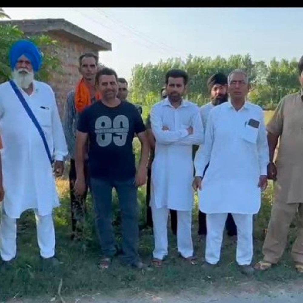 पठानकोट के मैनी गांव में किसान के खेत से चोरी:कमरे का ताला तोड़कर मोटर और इंजन ले गए चोर, पुलिस से गुहार
