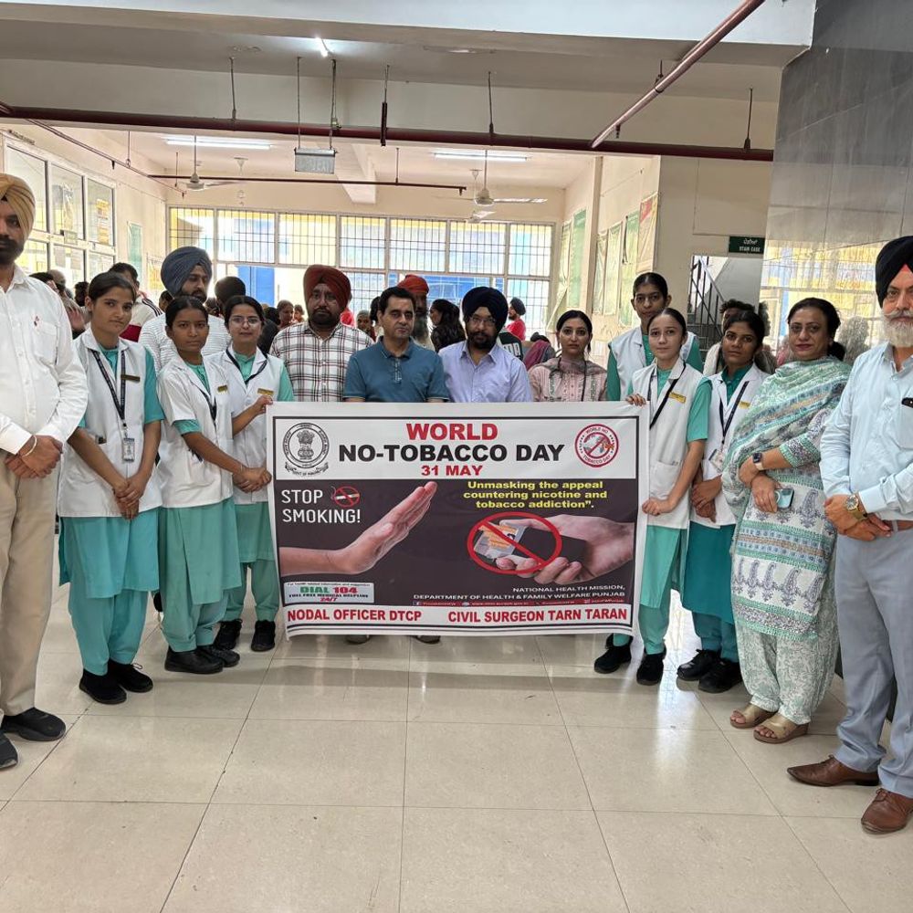 तरनतारन में विश्व तंबाकू निषेध दिवस मनाया:अस्पताल में जागरूकता कार्यक्रम, अधिकारी बोले- 100 गज के दायरे में बिक्री अपराध