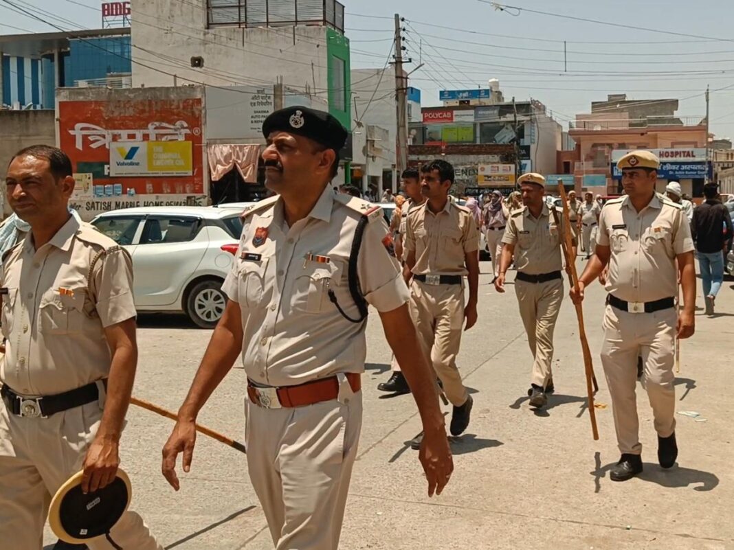 Rewari HSVP Encroachment Drive | Shopkeepers Protest Discrimination Charges