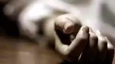 Dumper kills 2 Vikhroli residents on Mumbai-Goa highway | Mumbai News