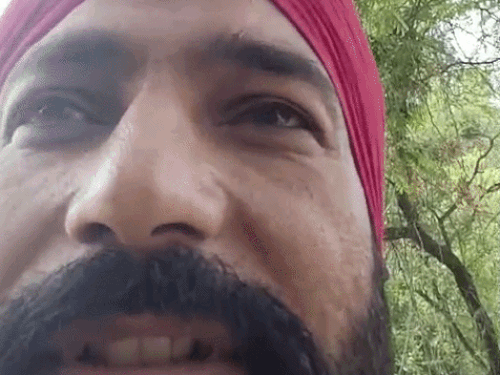 कुरुक्षेत्र में सुसाइड करने की बात कहकर युवक लापता:नहर के पास मिली बाइक, ट्रांसपोर्टर पर धोखे से मकान नाम करवाने का आरोप