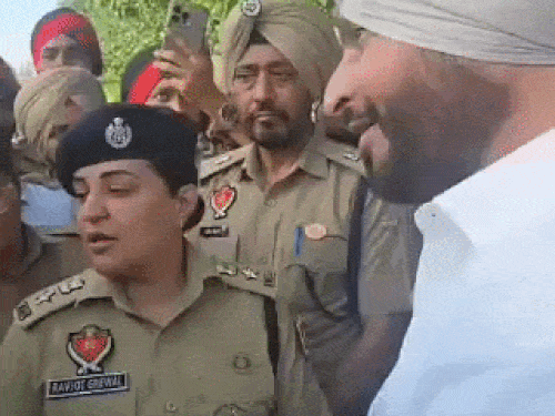 बिट्‌टू और पुलिस के बीच हुई बहस पर राजनीति गरमाई:बोले- यह सरकारी गुंडे हैं, अरोड़ा बोले- यह भाजपा का वर्किंग मॉडल