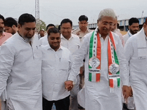 हरियाणा नगर निकाय चुनाव-कांग्रेस ने उतारे प्रभारी:बीबी बत्रा और अशोक अरोड़ा को जिम्मेदारी; चुनावी गतिविधियों पर रखेंगे नजर, अध्यक्ष को देंगे रिपोर्ट