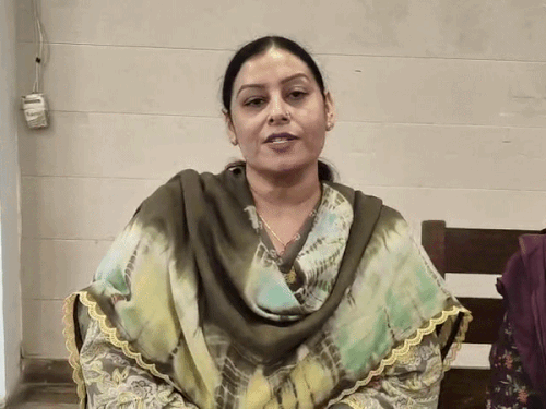 मोहाली भाजपा उम्मीदवार ने चुनाव प्रक्रिया पर उठाए सवाल:एक वोट से AAP उम्मीदवार से हारी, वार्ड-47 में दोबारा निष्पक्ष चुनाव कराने की मांग